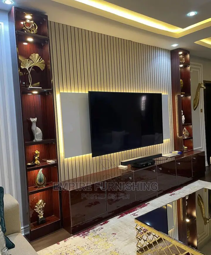 Royal TV Console