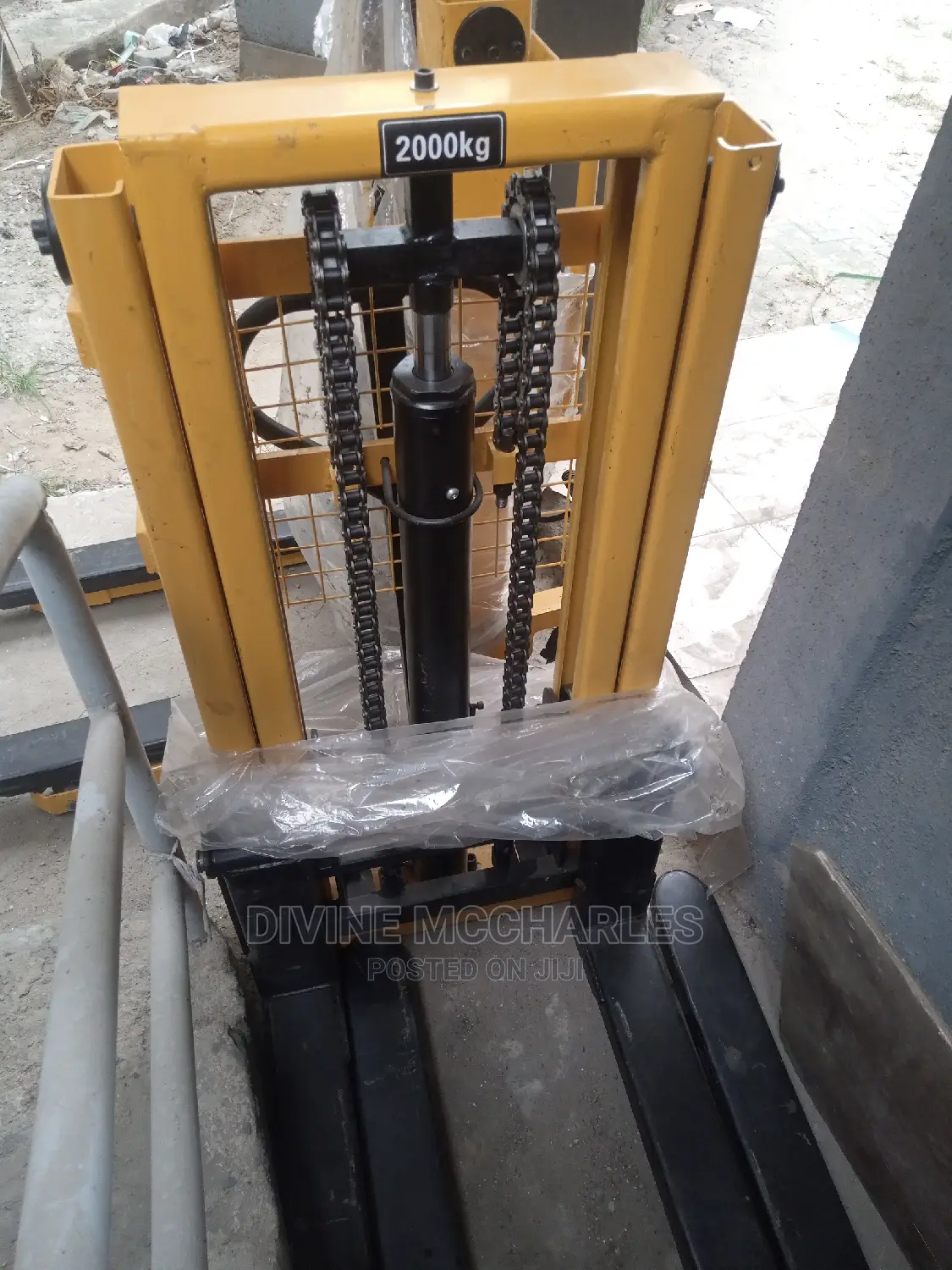 2tons Manual Hydraulic Forklift Pallet Stacker