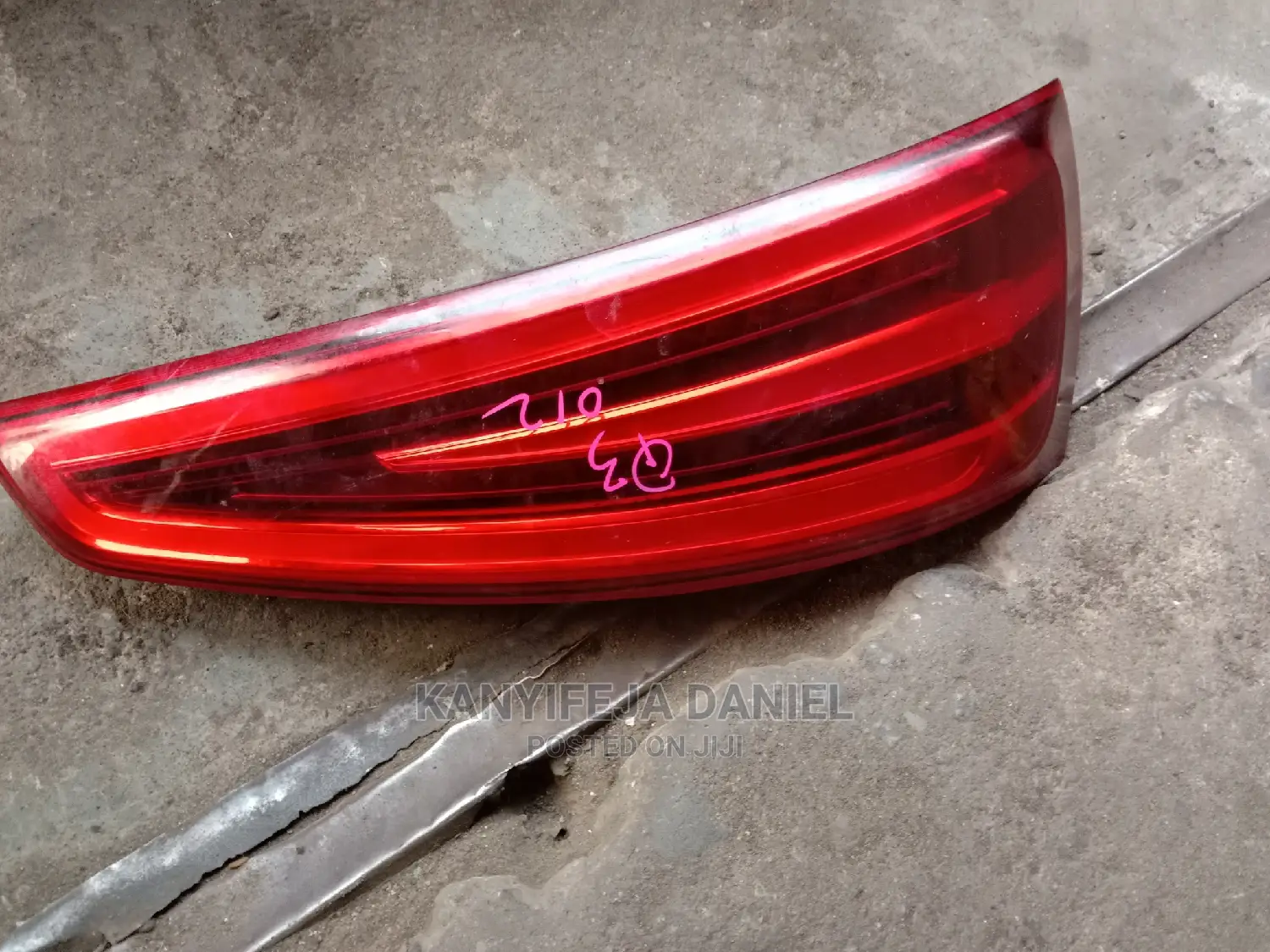Audi Q3 Back Light