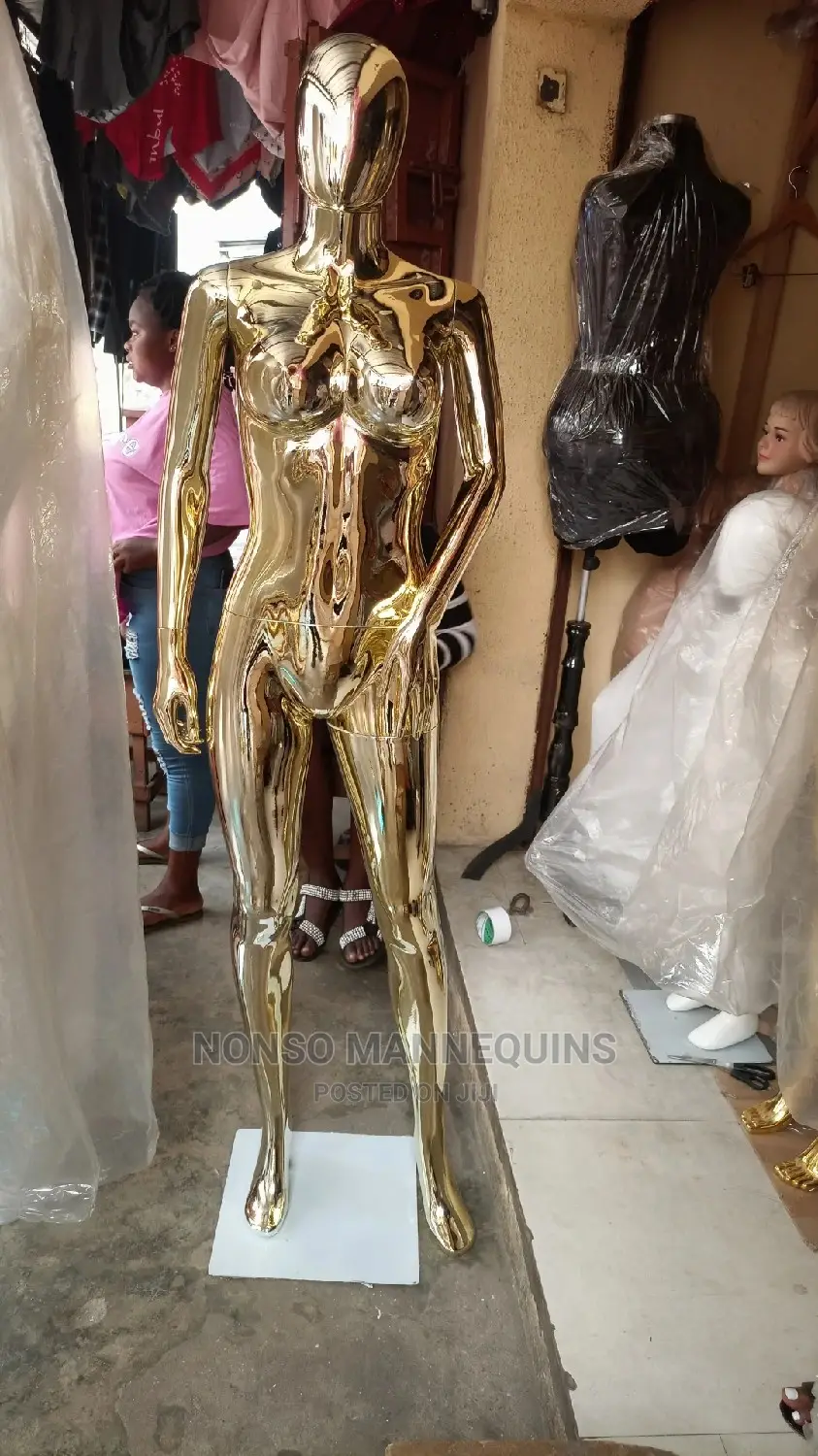 Size 10 Franca 25 Female Gold Chrome MANNEQUIN
