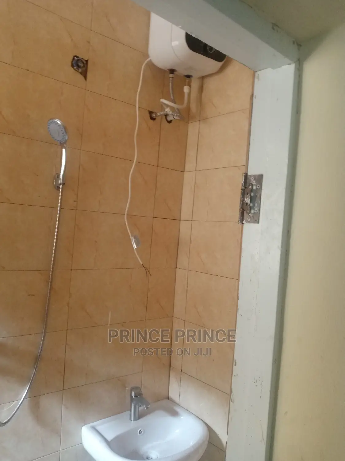 1bdrm Block of Flats in Surulere for rent