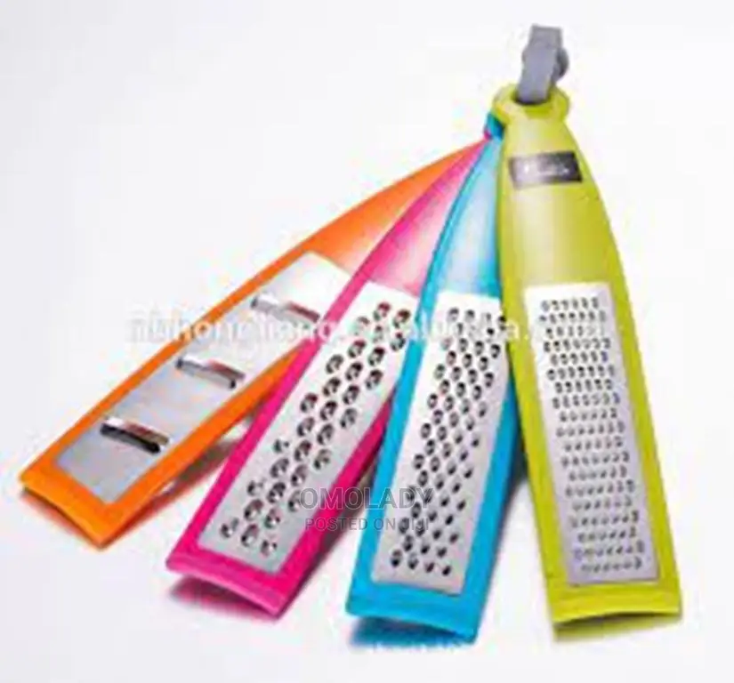 4 Pieces of Flat Grater