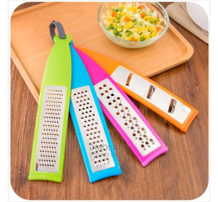 4 Pieces of Flat Grater