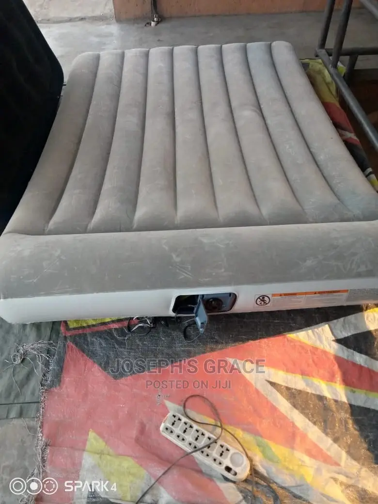 Air Bed, Dura Beam Standard, (Fiber) Inbuit Pump.