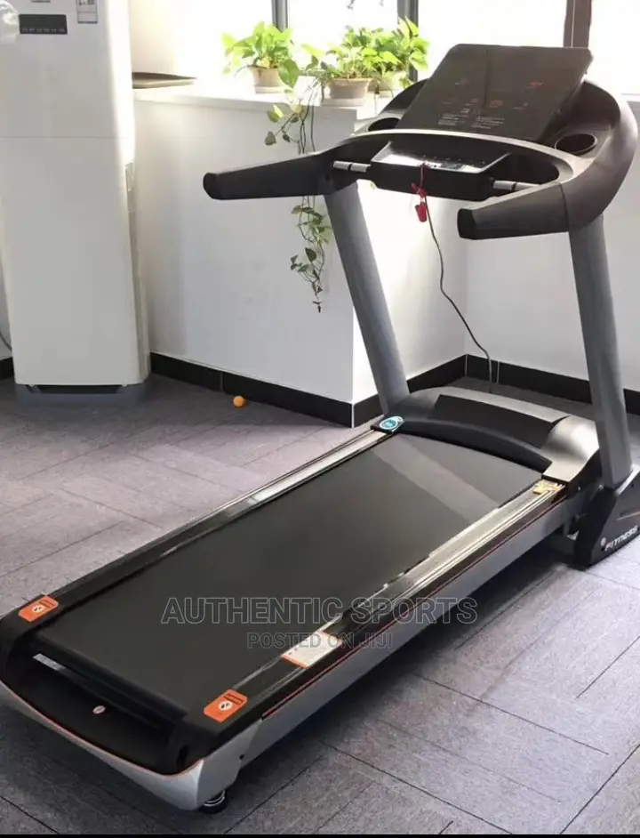 4hp Bodyfit Treadmill With Incline, Mp3, Bluetooth.