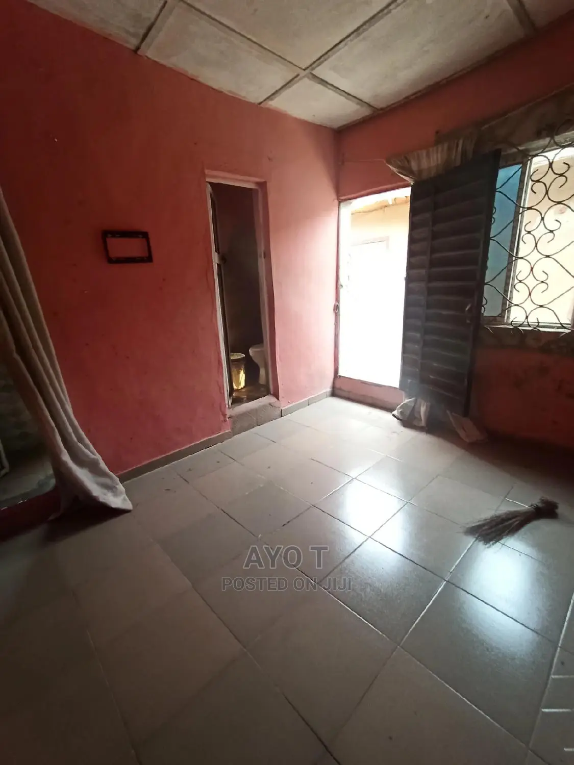 Studio Apartment in Bariga for rent