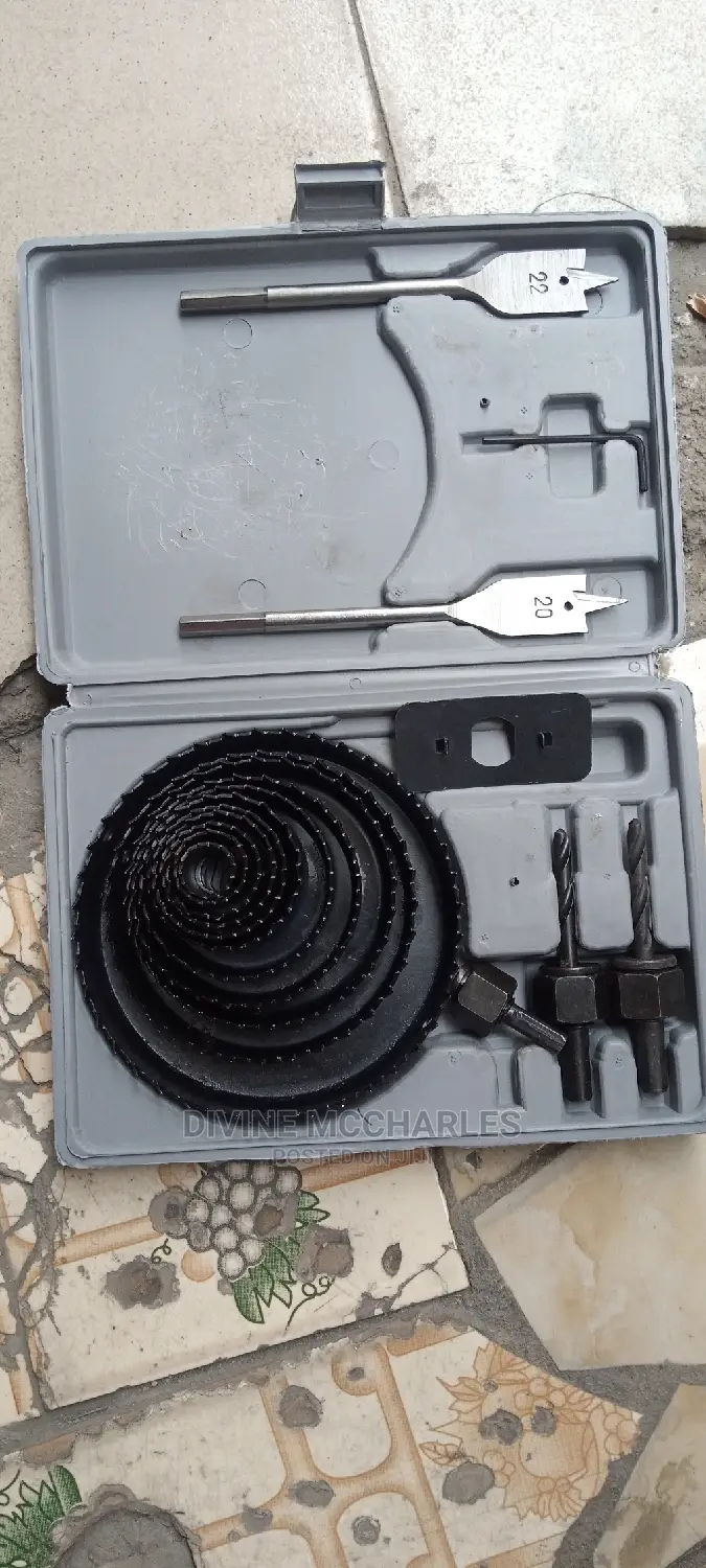 Wooden Hole Saw Set