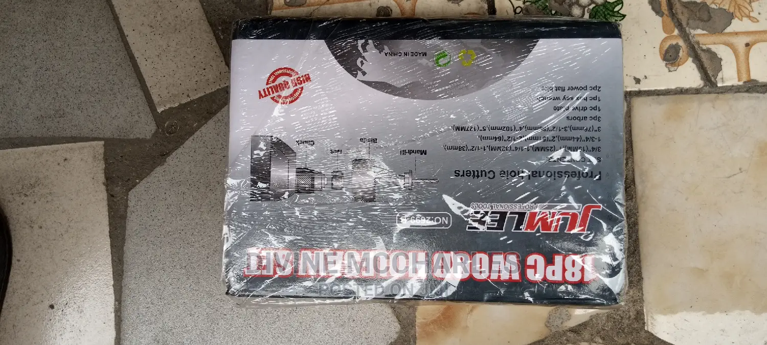 Wooden Hole Saw Set