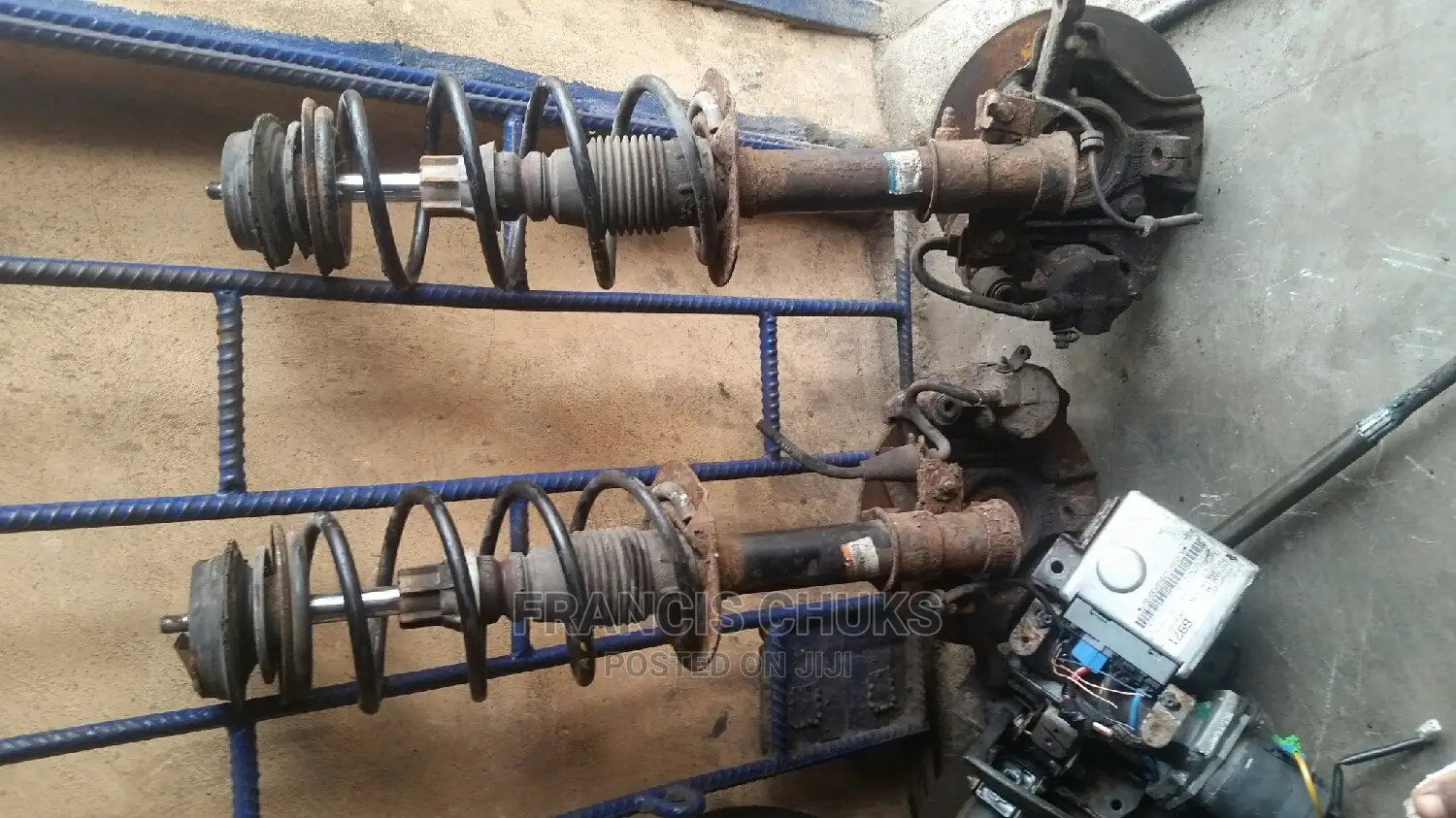 Set of Front Shocks for Fiat Punto