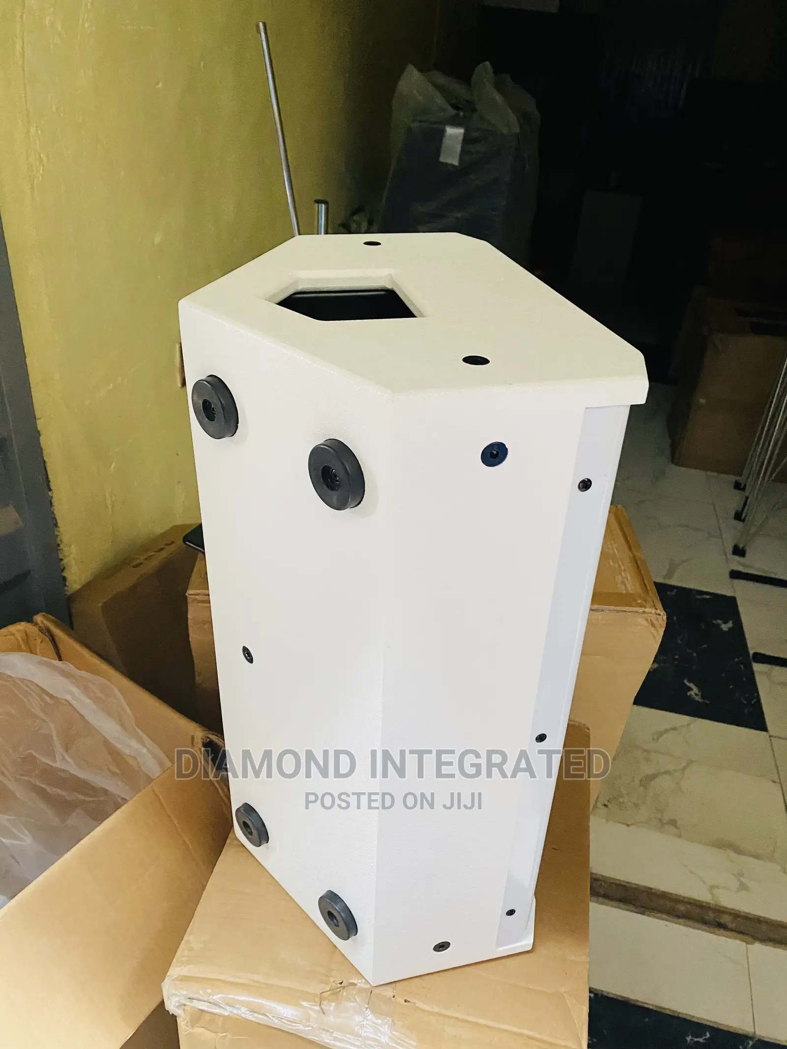 12 Inches JBL Stage Monitor Monitor