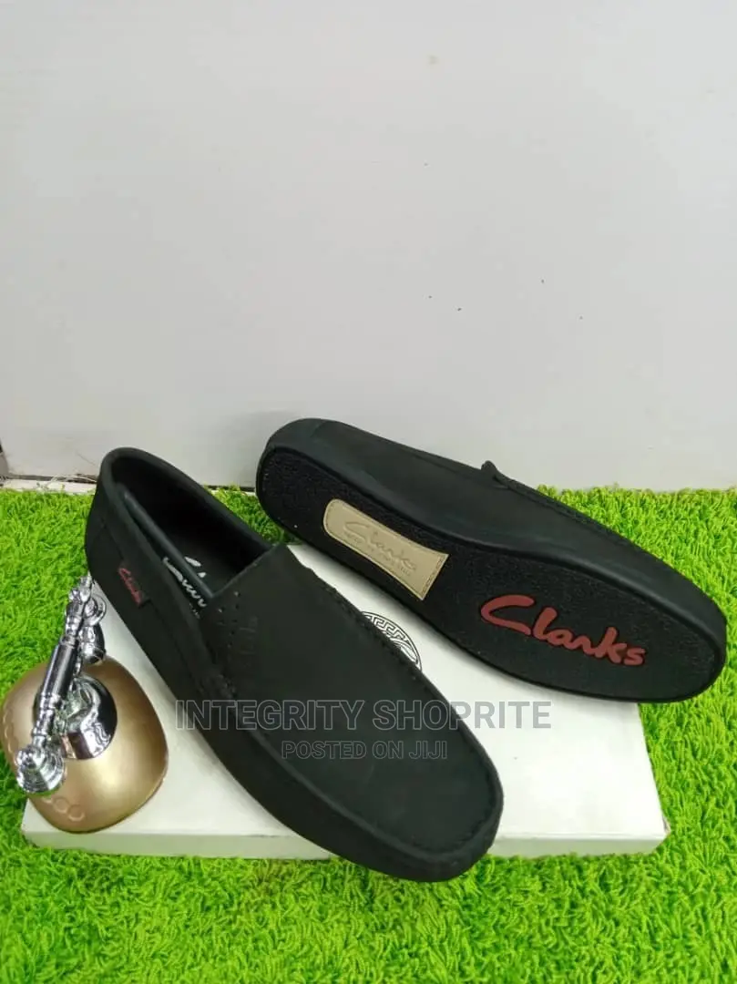 Clarks Men's Plain Casual Shoe Clark - Black.