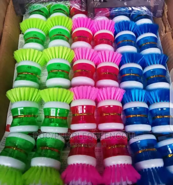 Dish Brush/ Plate Brush With Liquid Soap Dispenser