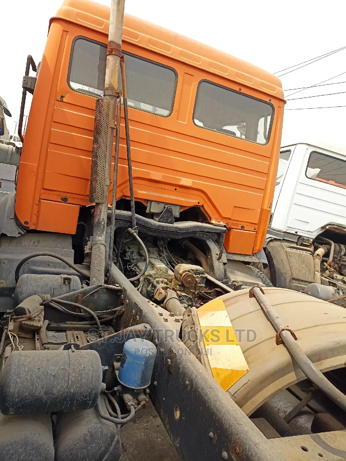 Mercedes Benz 2422 1996 Orange