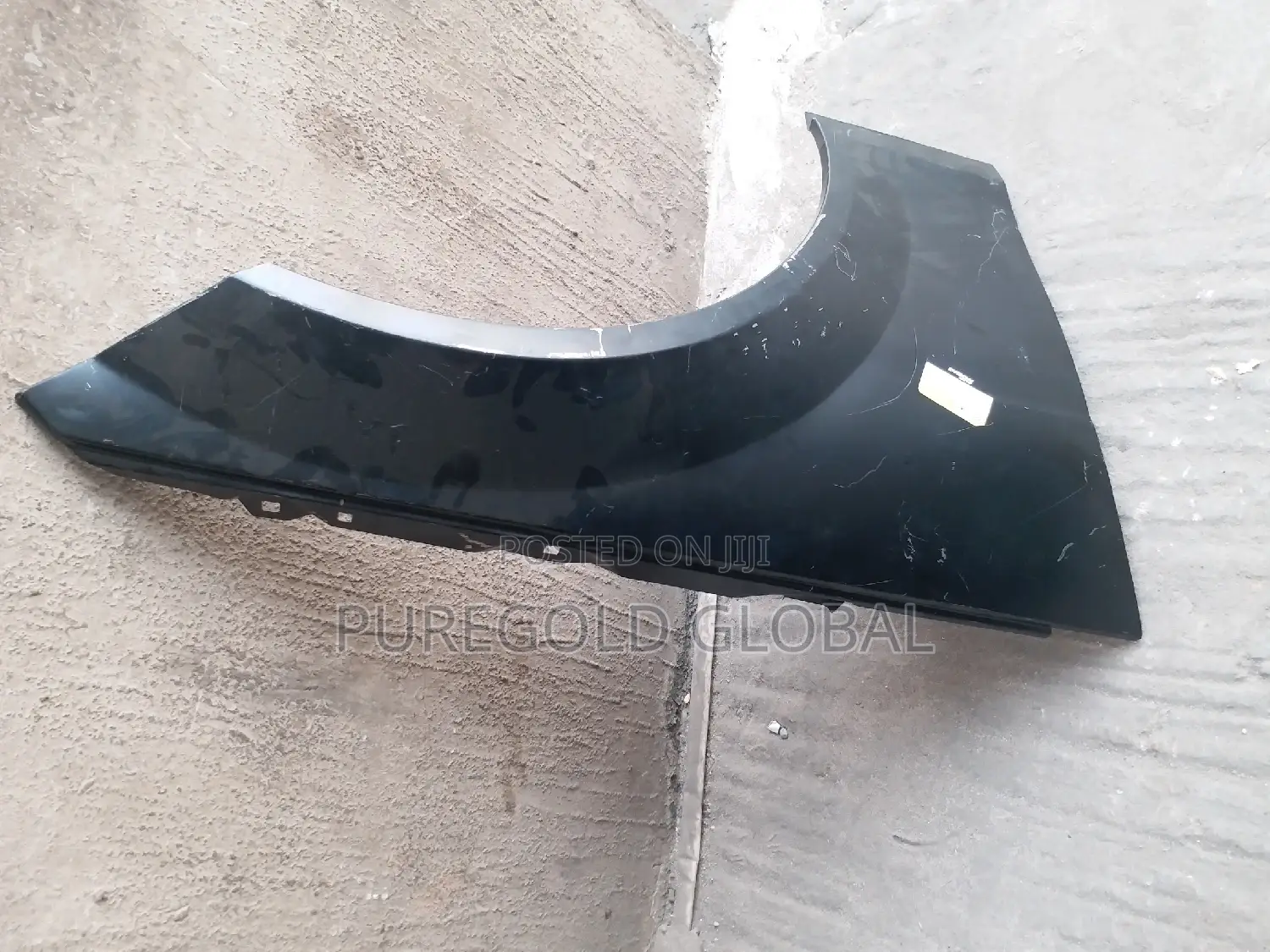 New Fender for Mercedes C300