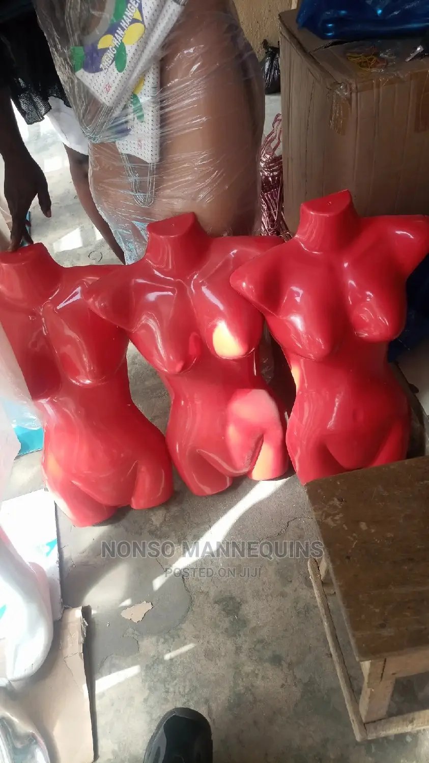 Plastic Half Cover No Back Female Mannequins