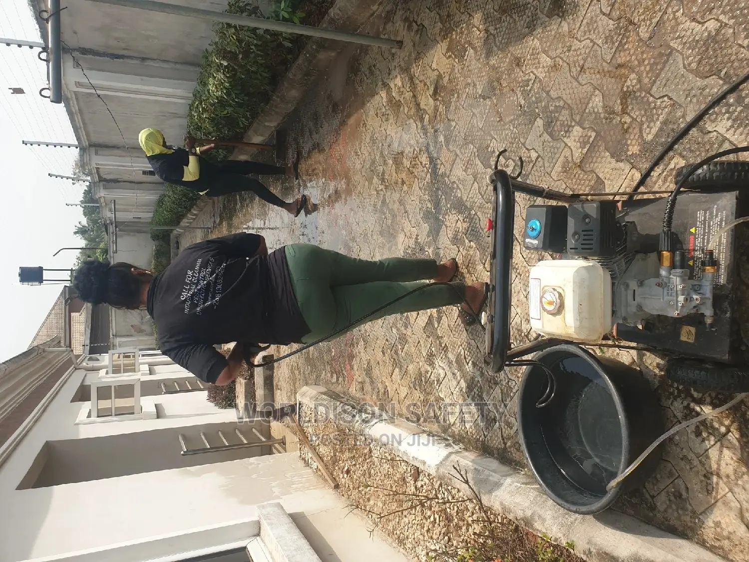 Interlocking Washing and Polishing and Industrial Fumigation