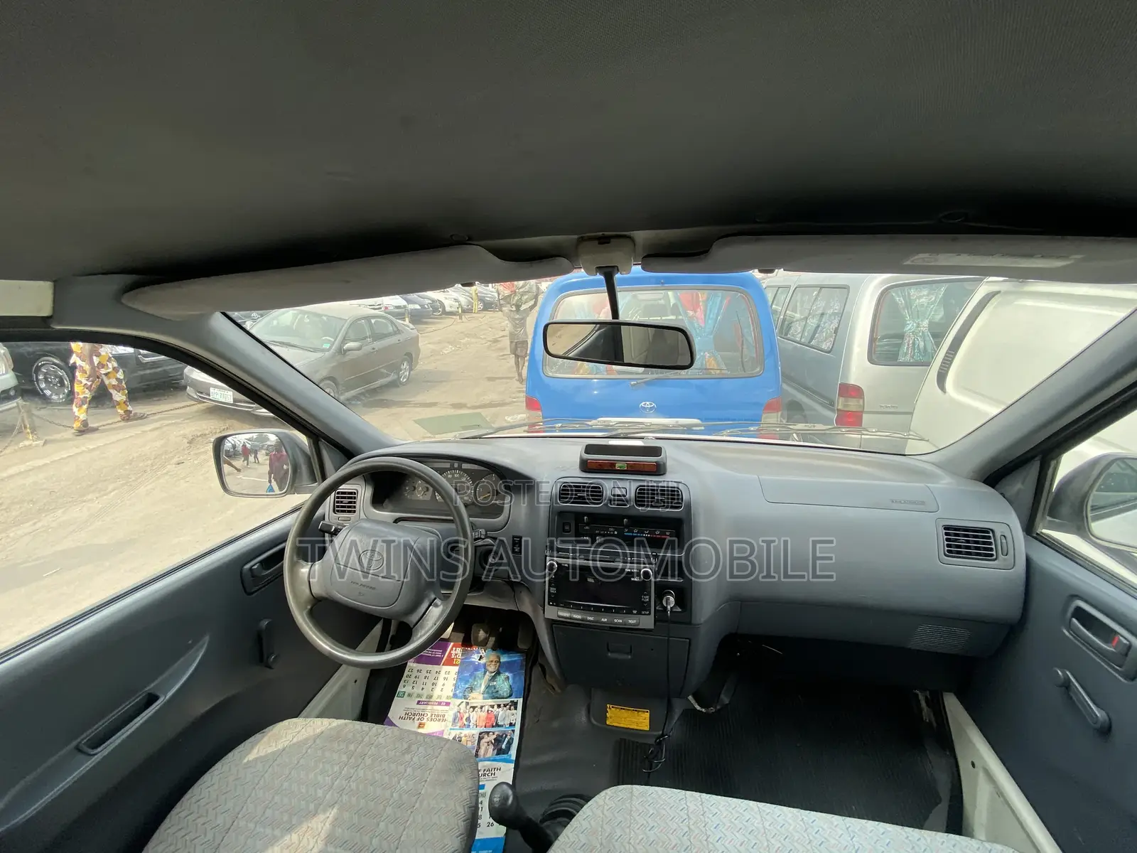 Toyota HiAce 2004 Blue