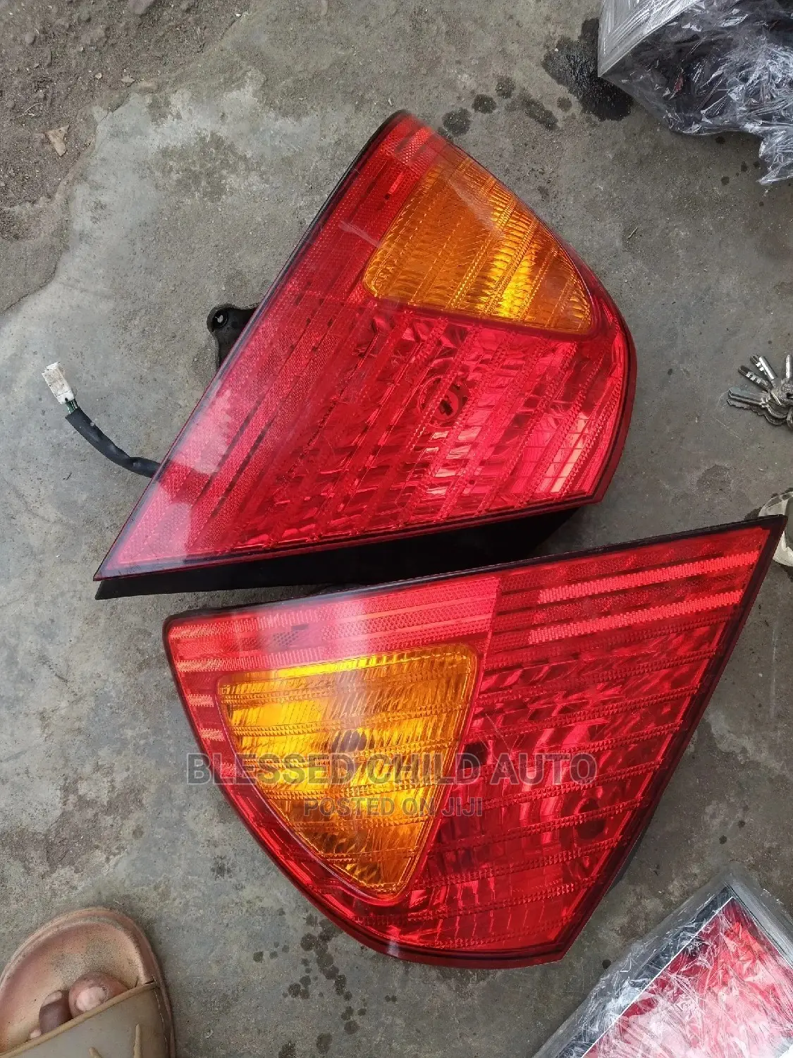 Set Back Light Toyota Avalon 2003