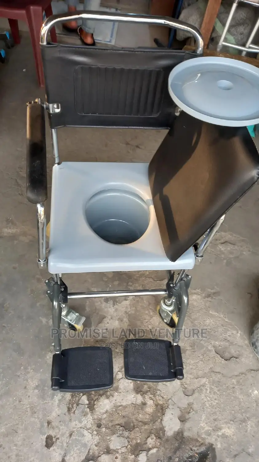 Commod Chair London Use