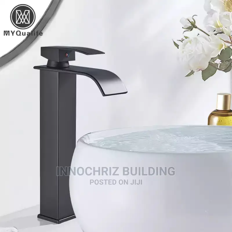Countertop Waterfall