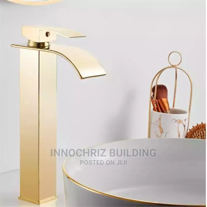 Countertop Waterfall
