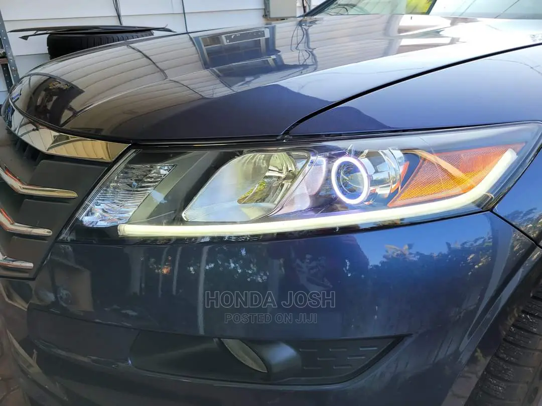 Headlights 2010 to 2012 Model Honda Crosstour(Original)