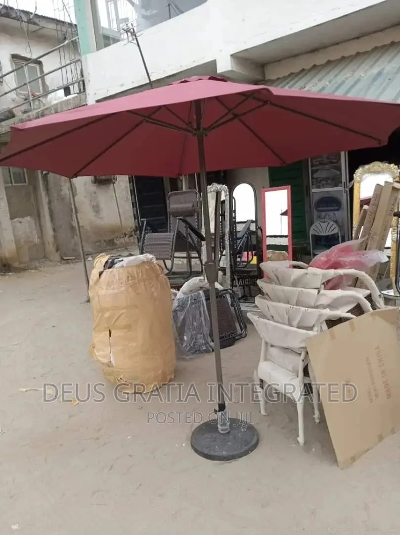 Outdoor/Beach Patio Foldable Umbrella