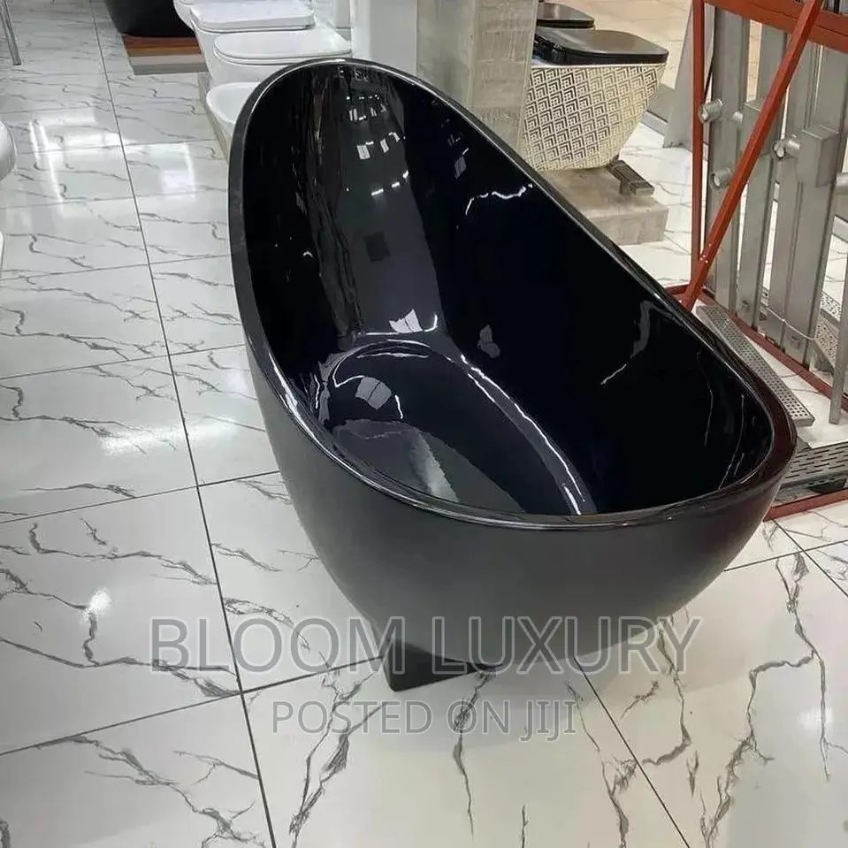 Matte Black Freestanding Bathtub