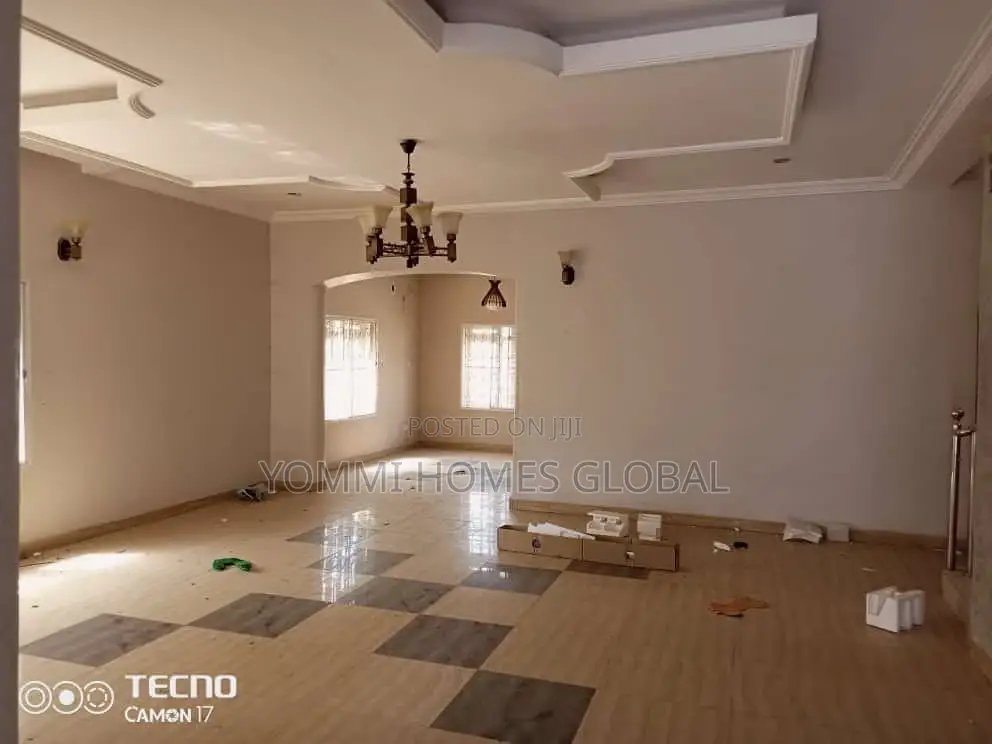 5bdrm Duplex in Gwarimpa Estate, Life Camp for rent