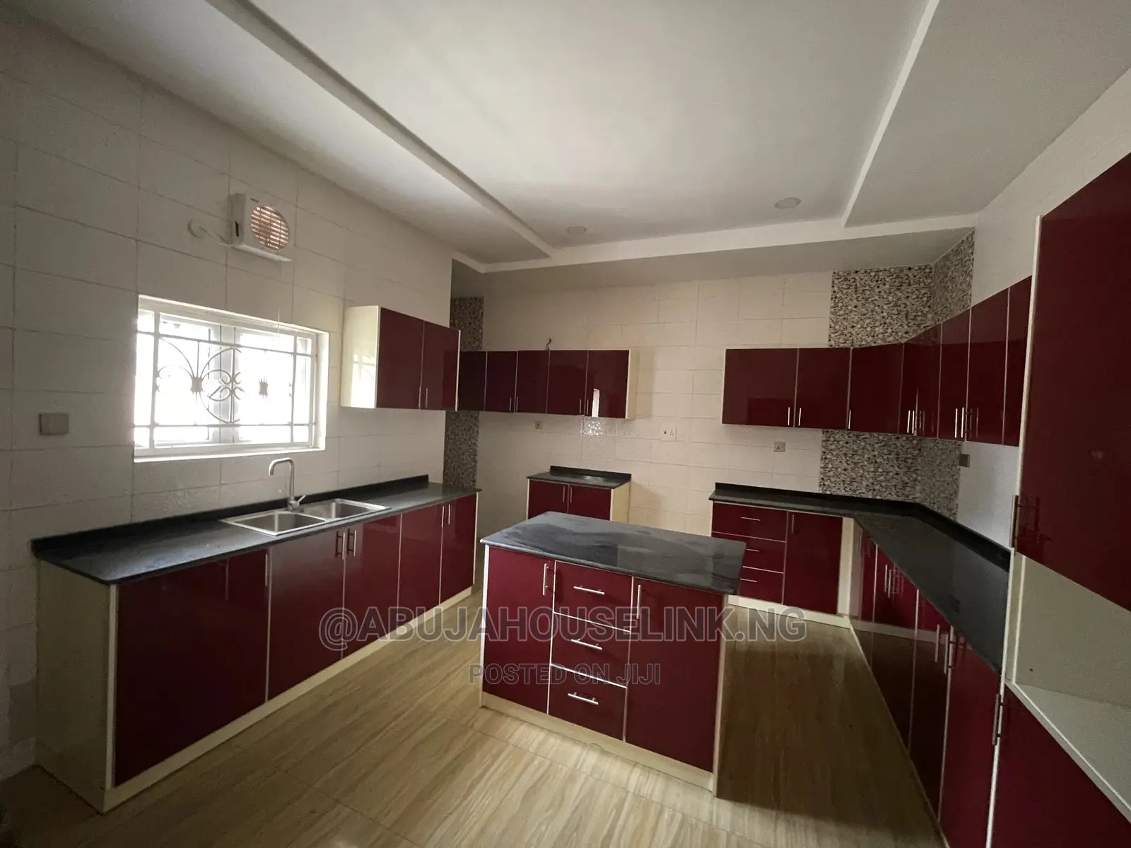 5bdrm Duplex in Efab Metropolis, Gwarinpa for sale