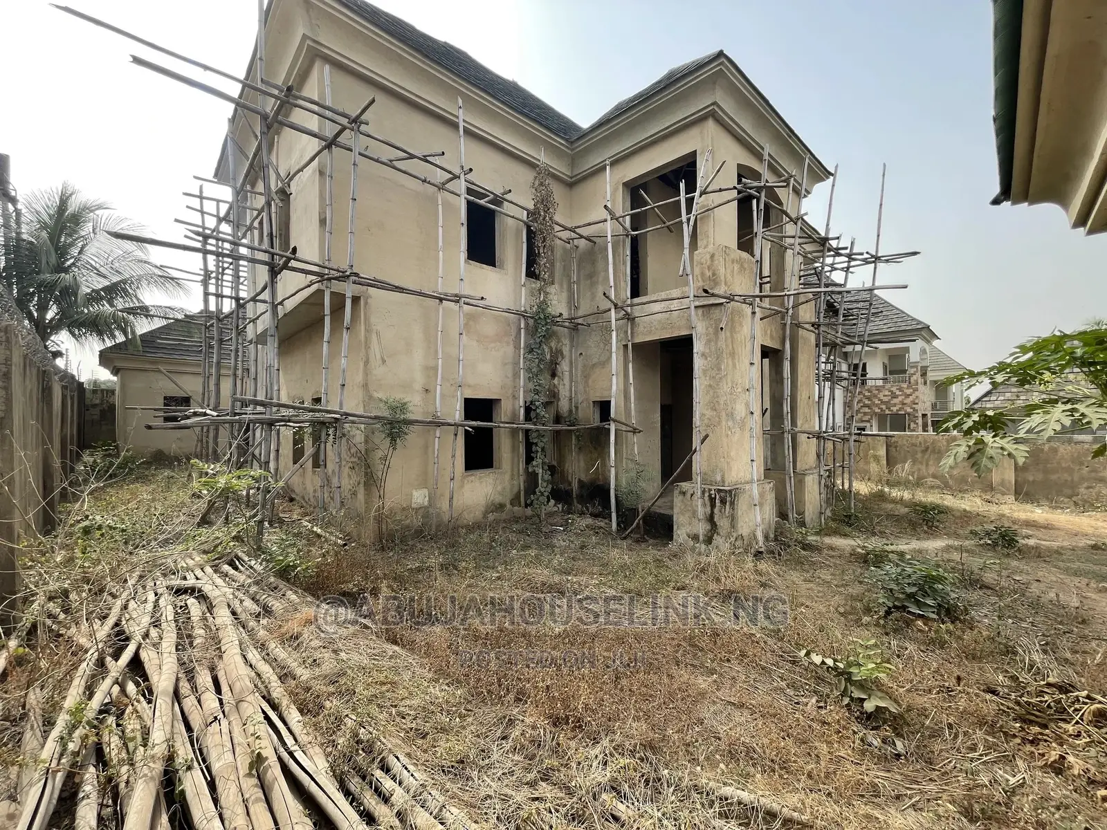5bdrm Duplex in Efab Metropolis, Gwarinpa for sale