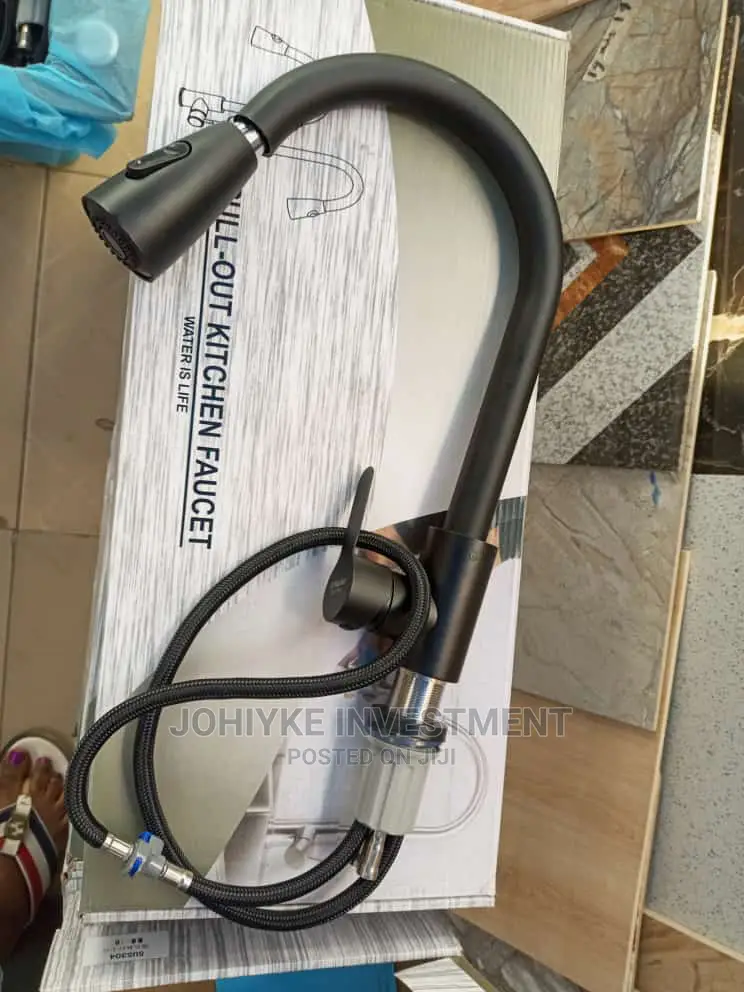High Quality Adjustable Black Kitchen Sink Mixer