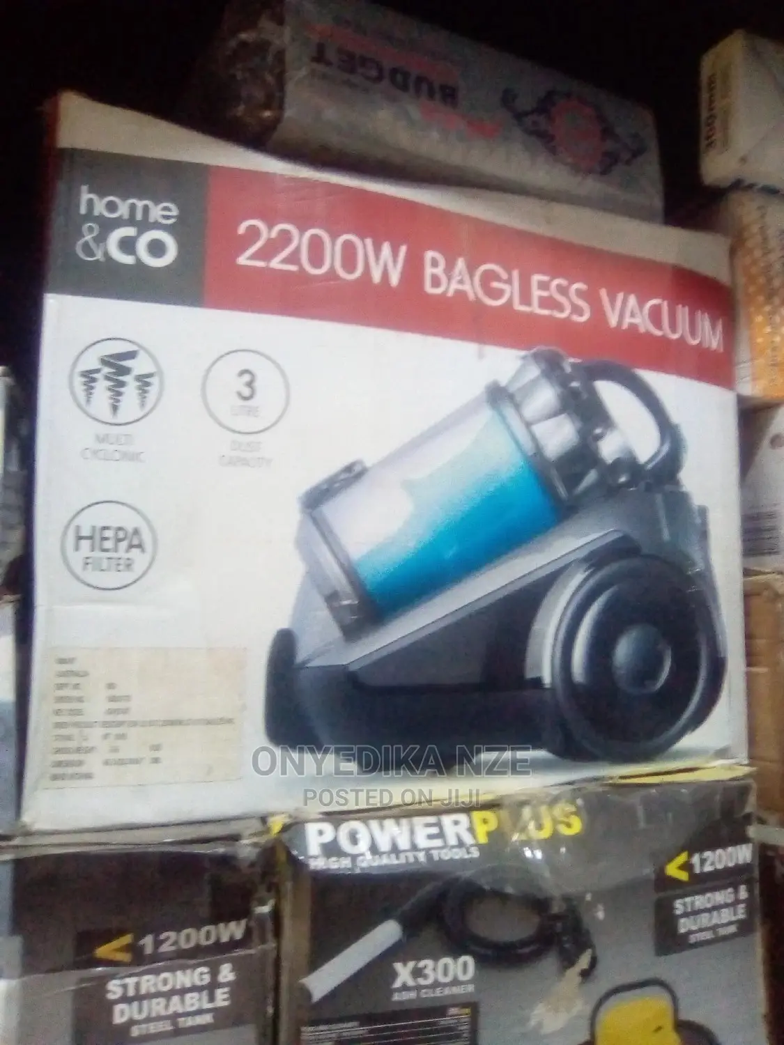 2200 Bagless Vacuum Cleaner