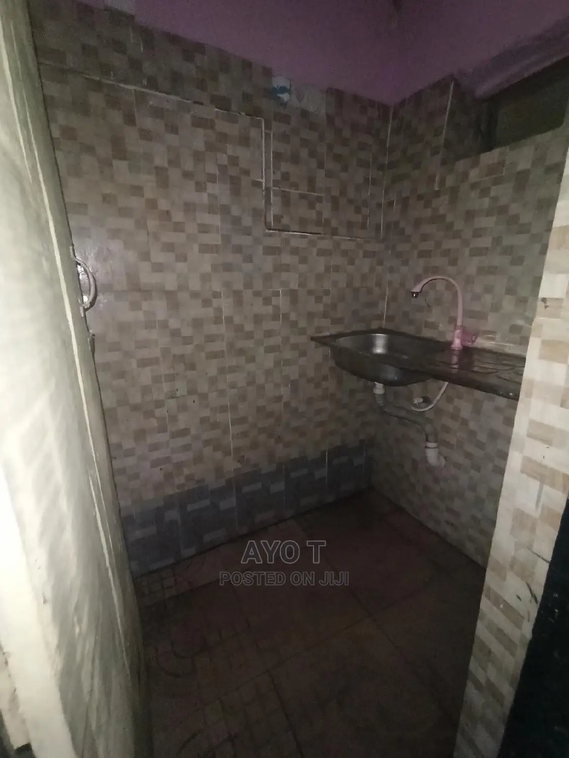 Studio Apartment in Bariga for rent