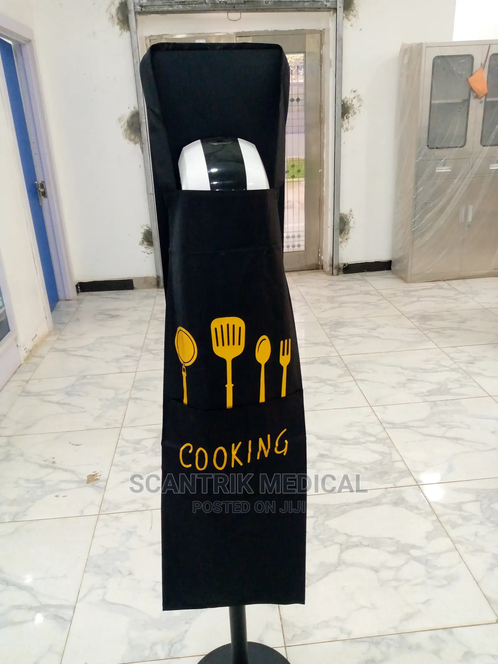 Cotton Apron 100% Cotton With Front Center Pocket