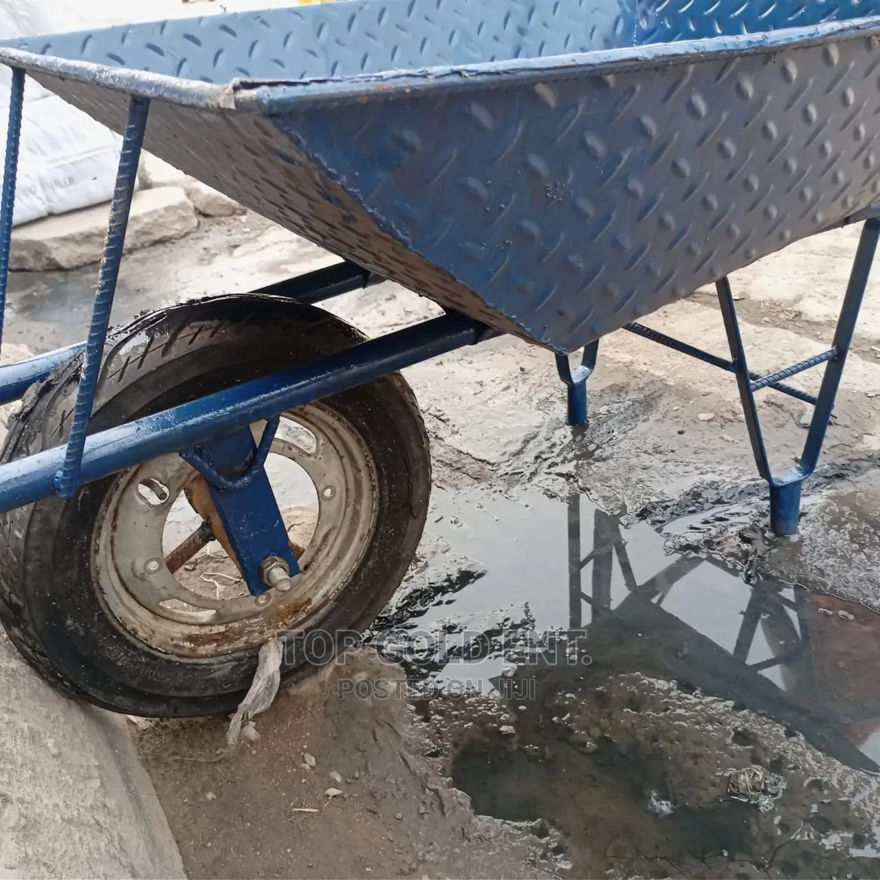 Wheelbarrow (Heavy Duties)