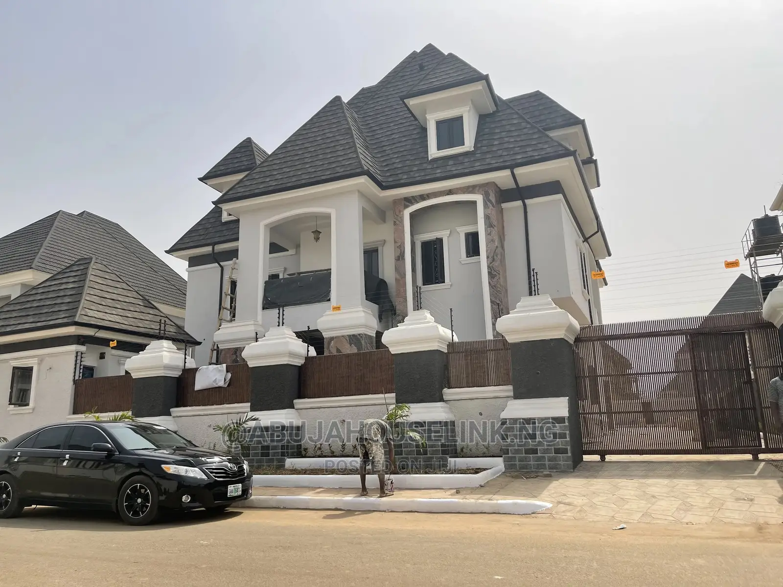 5bdrm Duplex in Efab Metropolis, Gwarinpa for sale