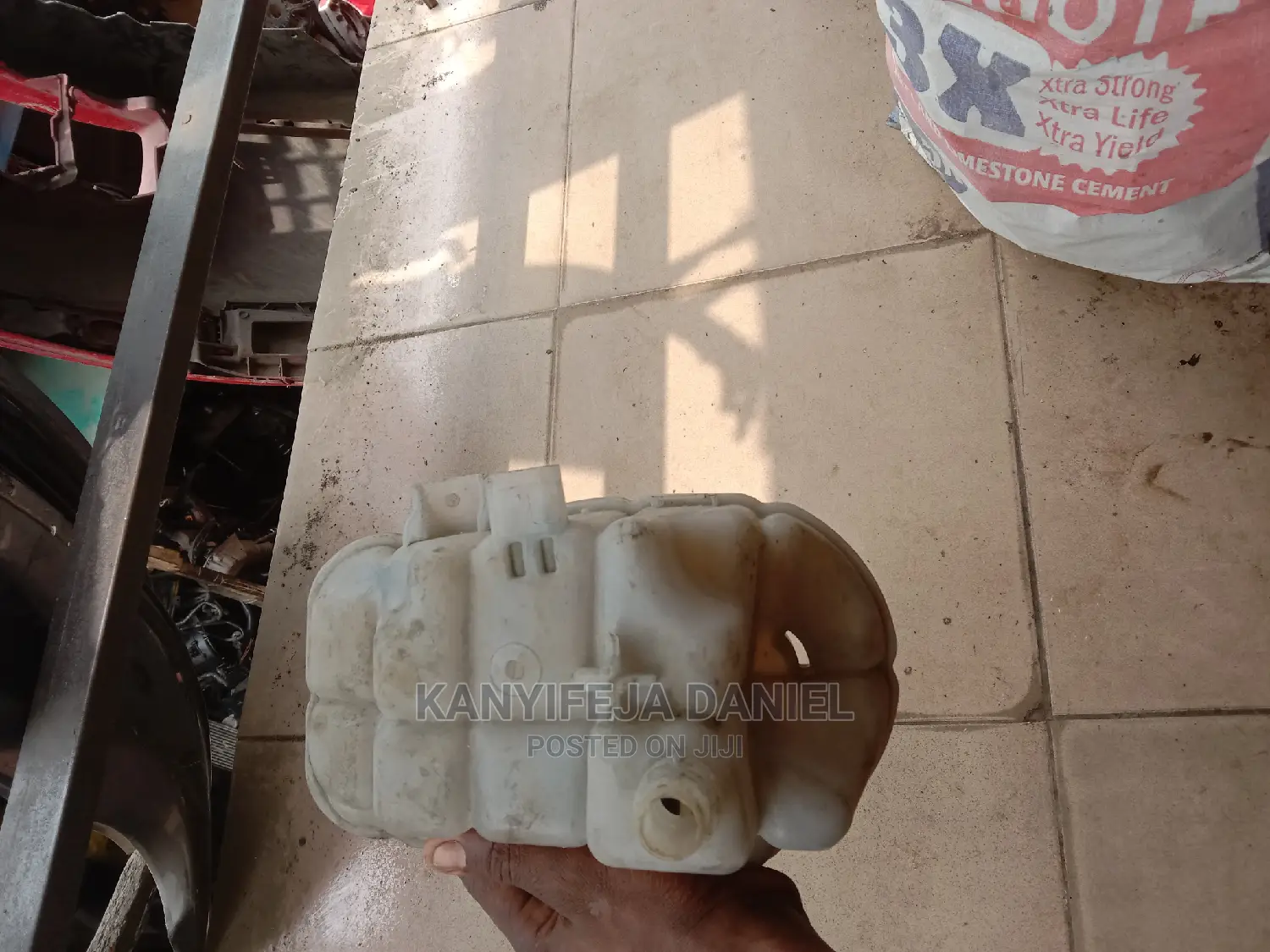 Water Contener Audi A6 2013