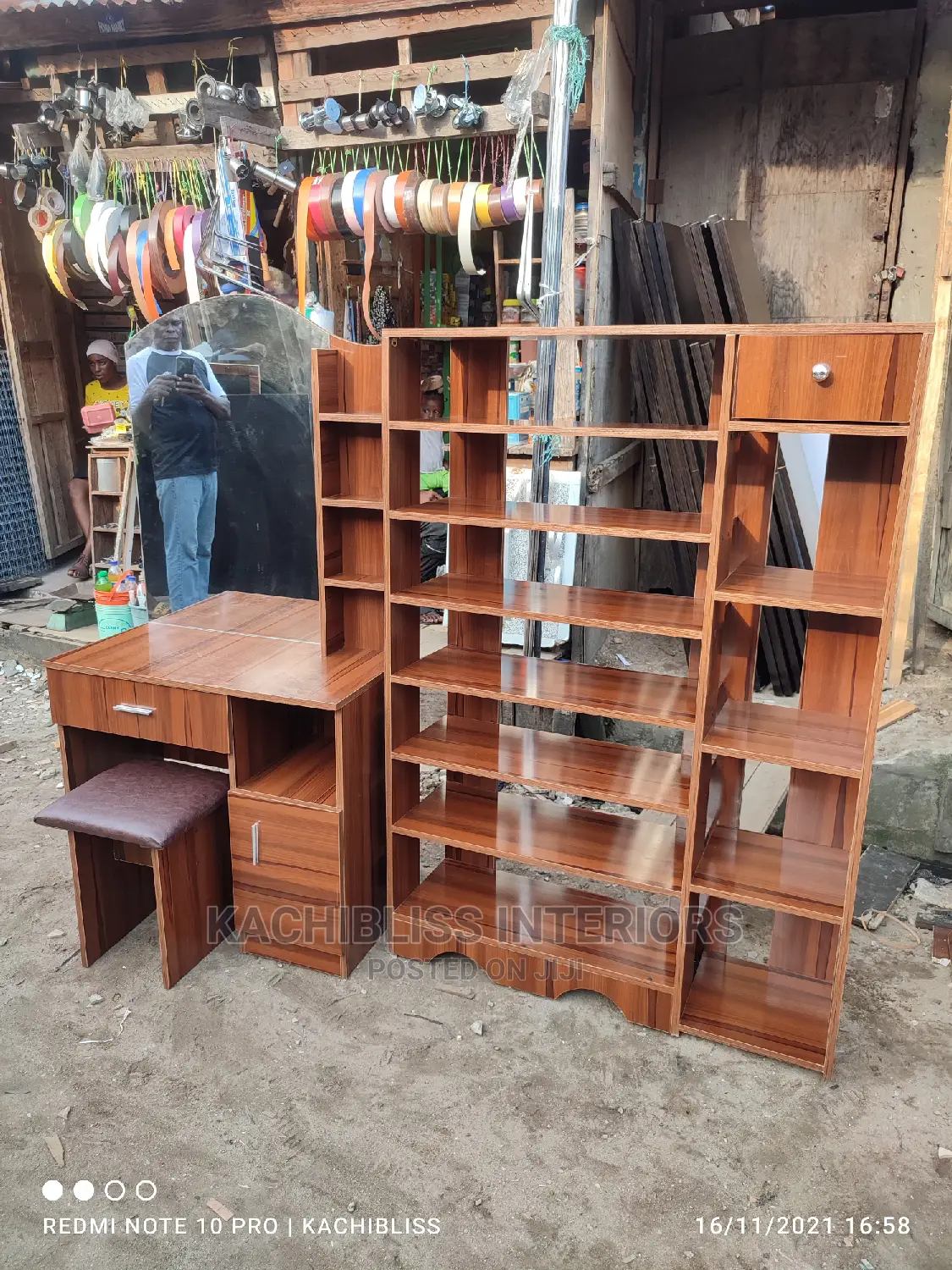 Dresser Shoe/Bag Rack