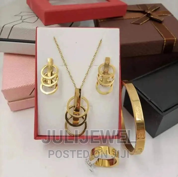 No.1 Cartier Ladies Set of Jewelries Gift Her