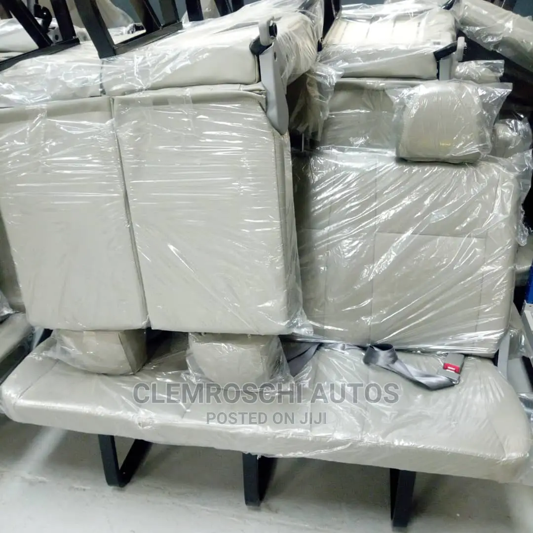 High Quality Certified Complete Seats for Toyota Hiace Bus.