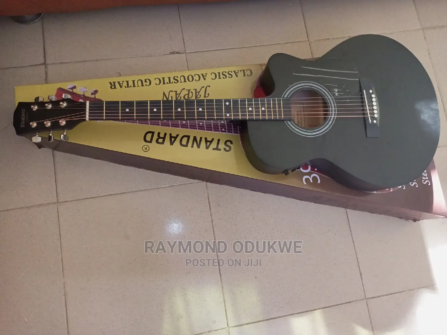 39 Inches Standard Electric Acoustic Guitar With Effects