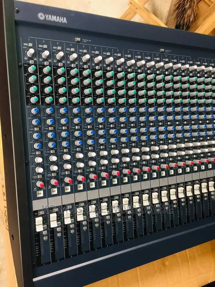 Quality Yamaha Mixer Mg24
