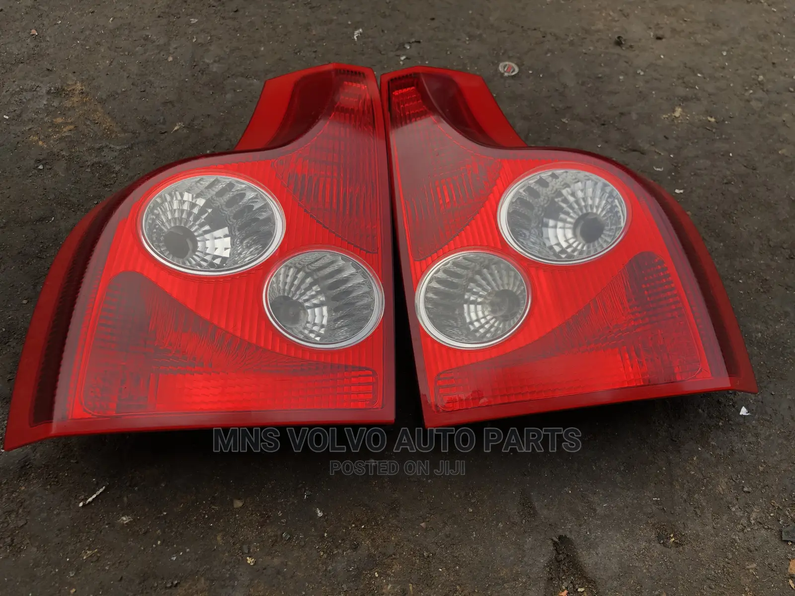 03-06 Volvo Xc90 Rear Light