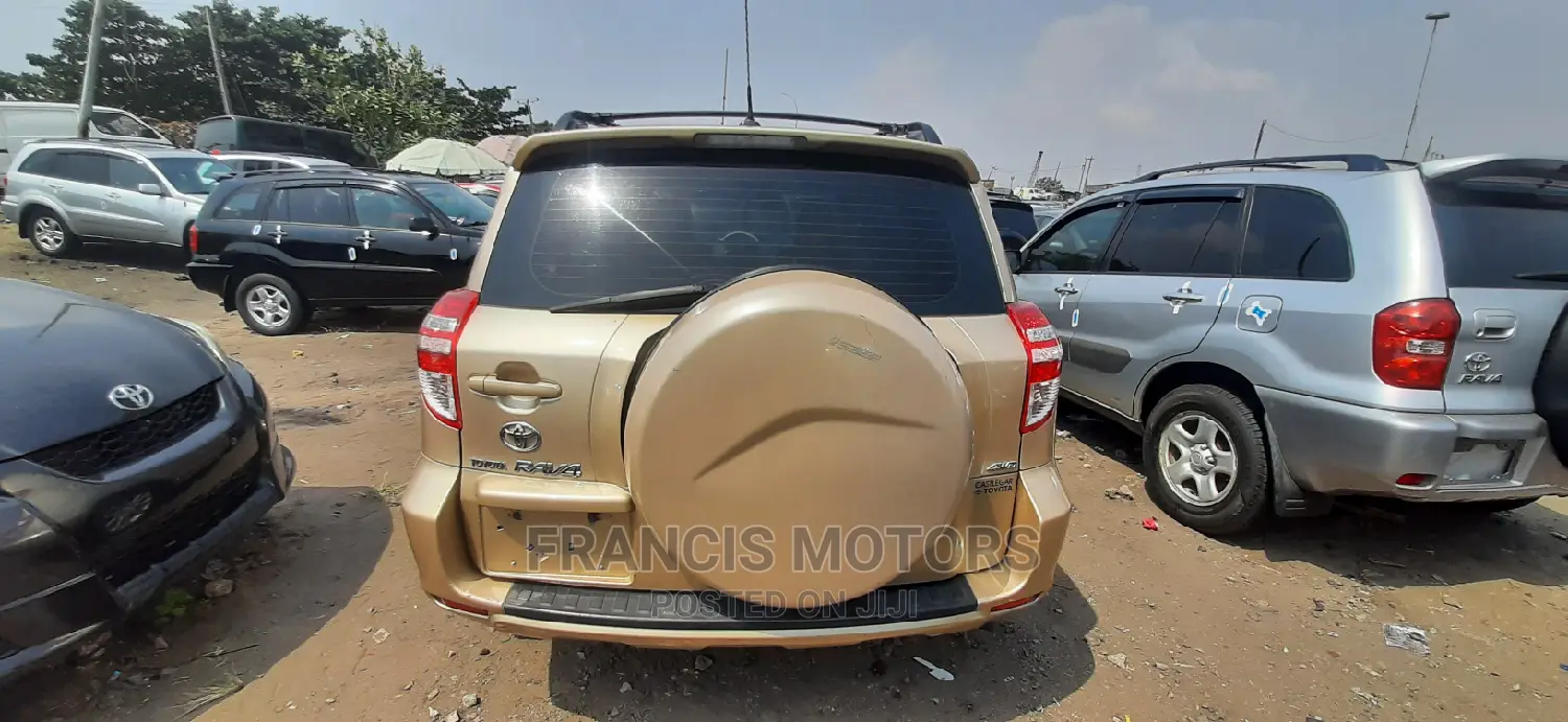 Toyota RAV4 2.5 Limited 4x4 2010 Gold