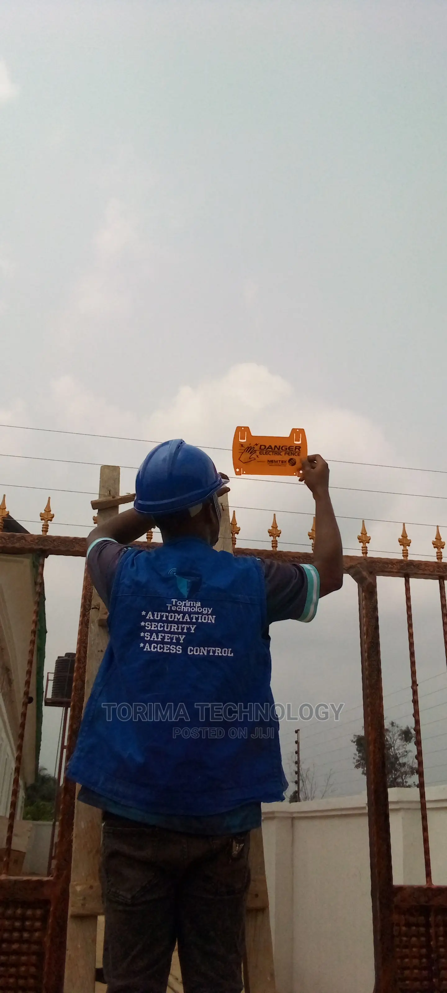 Installation of Electric Security Fence Wire