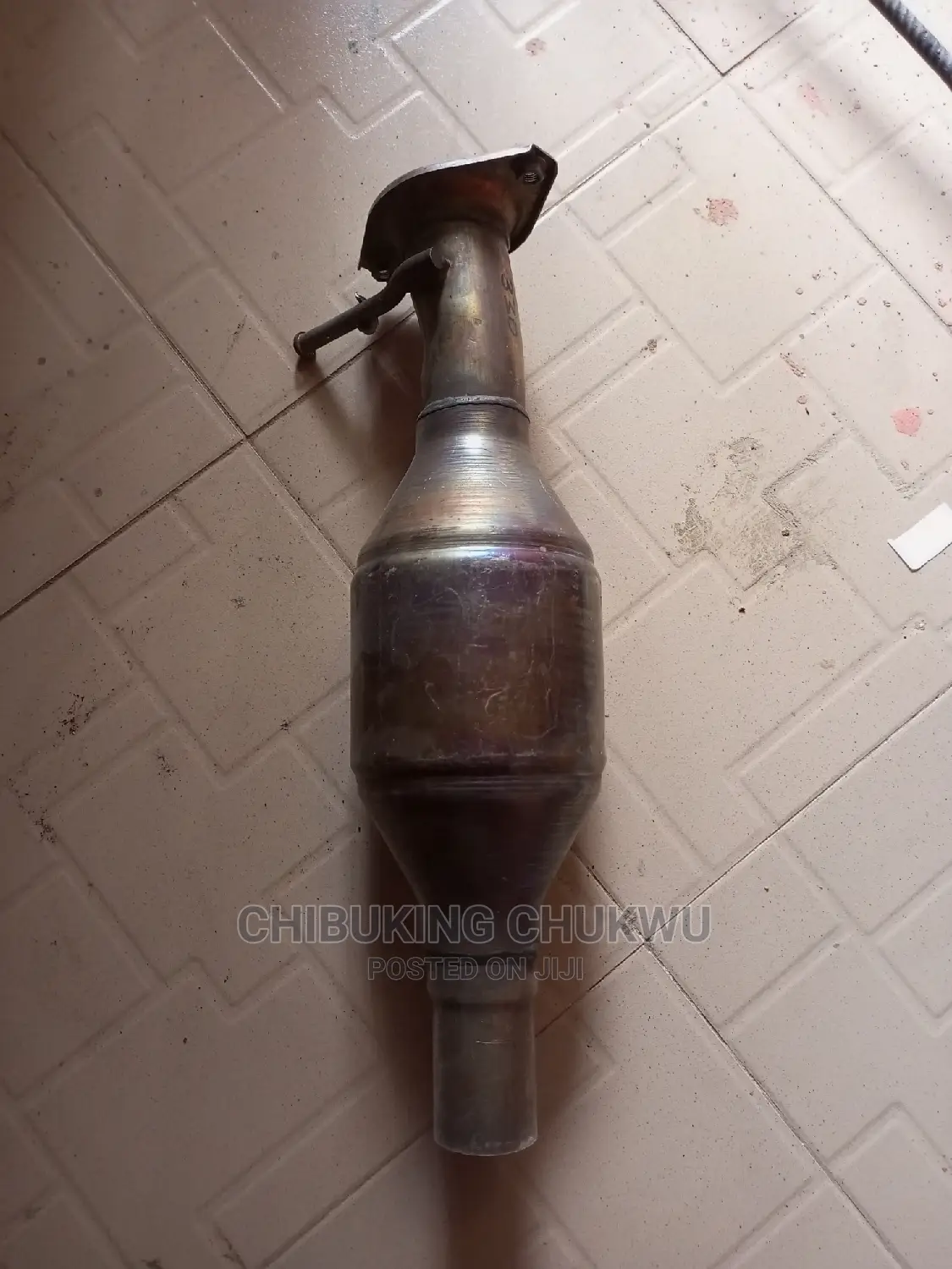 Toyota Lexus RX-330 Catalyst Exhaust Pot.