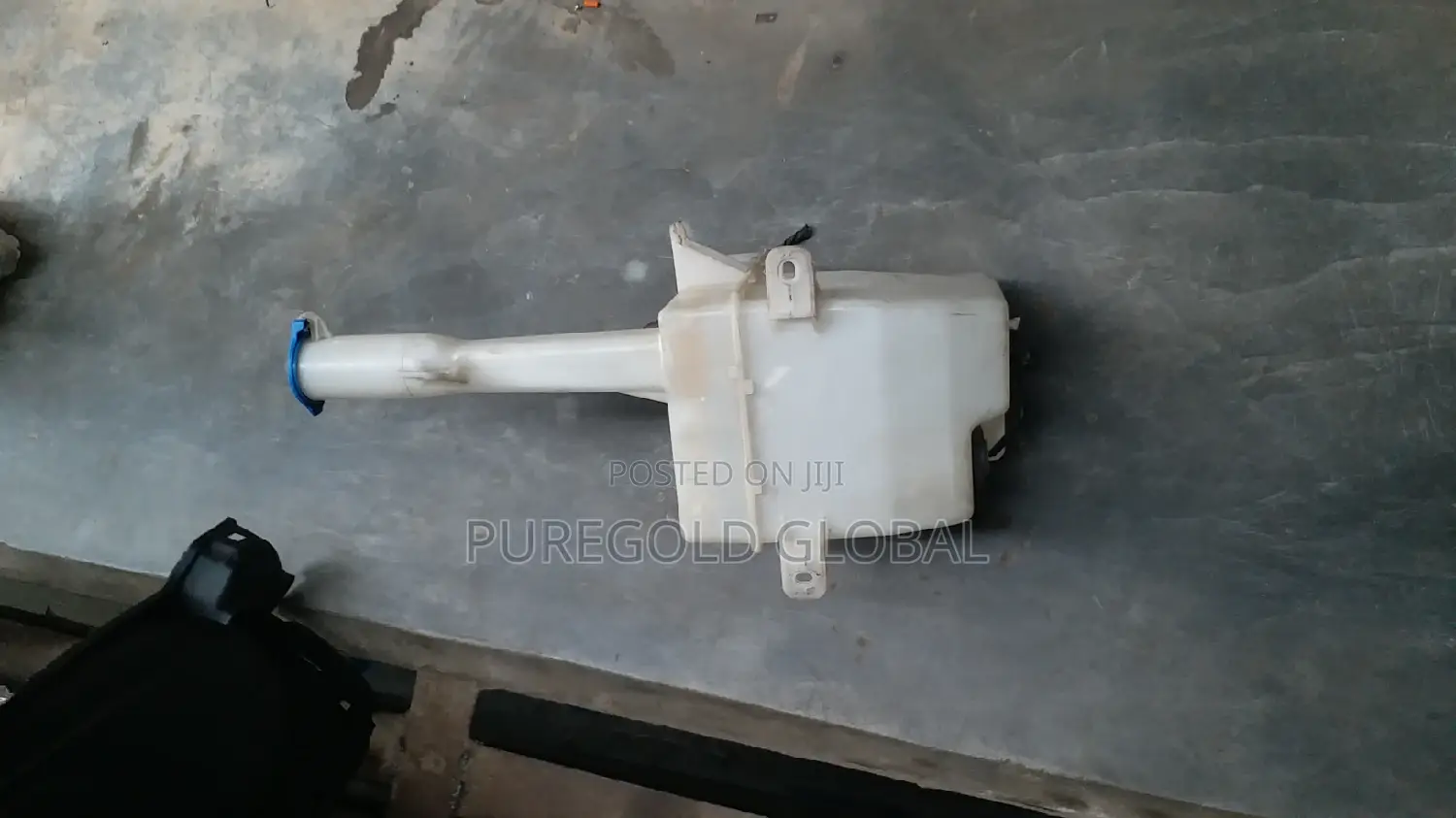 Water Reservoir for Hyundai Sonata 2011