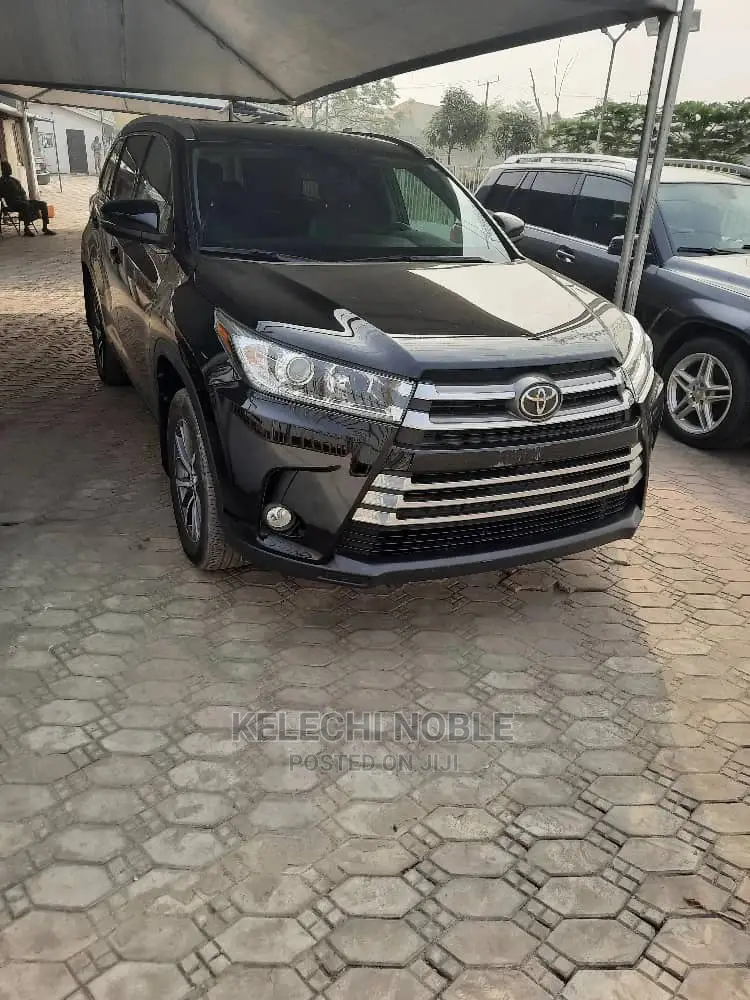 Toyota Highlander XLE 2019 Black
