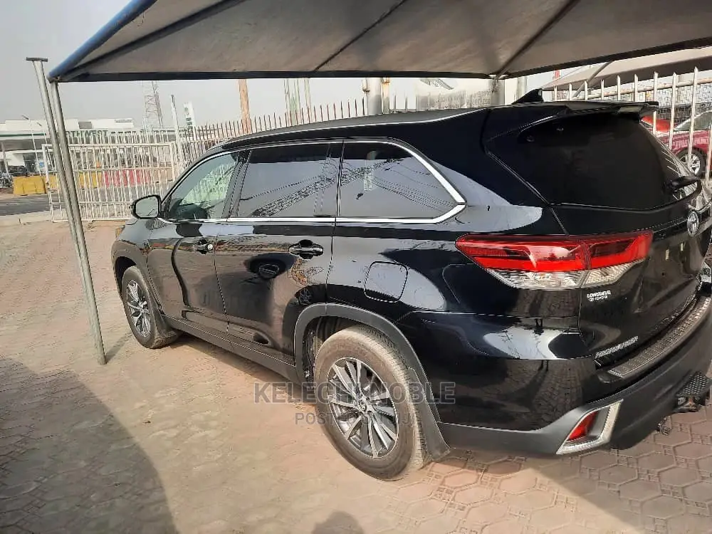 Toyota Highlander XLE 2019 Black